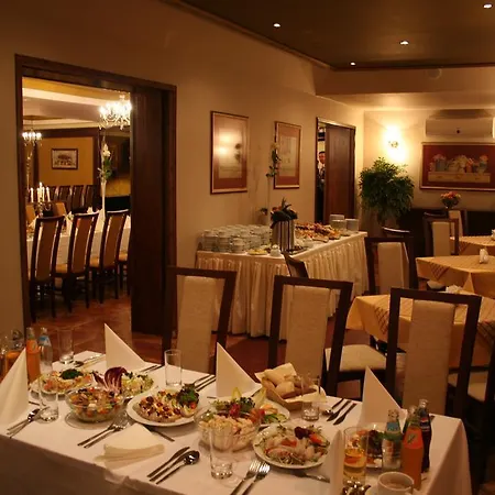 Отель Tenishouse Марки